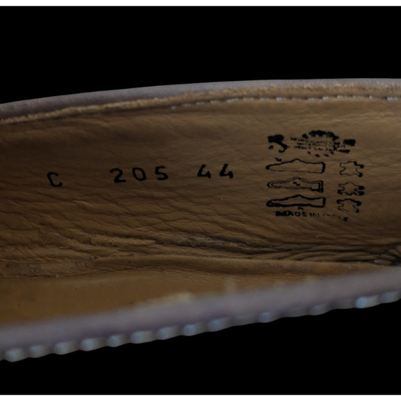 Elegant Brown Suede Men\'s Loafers